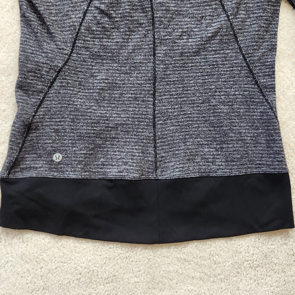 Lululemon Runderful 1/2 Zip Long Sleeve Pullover  Mini Check fitted Ribbed 8 - Picture 9 of 14